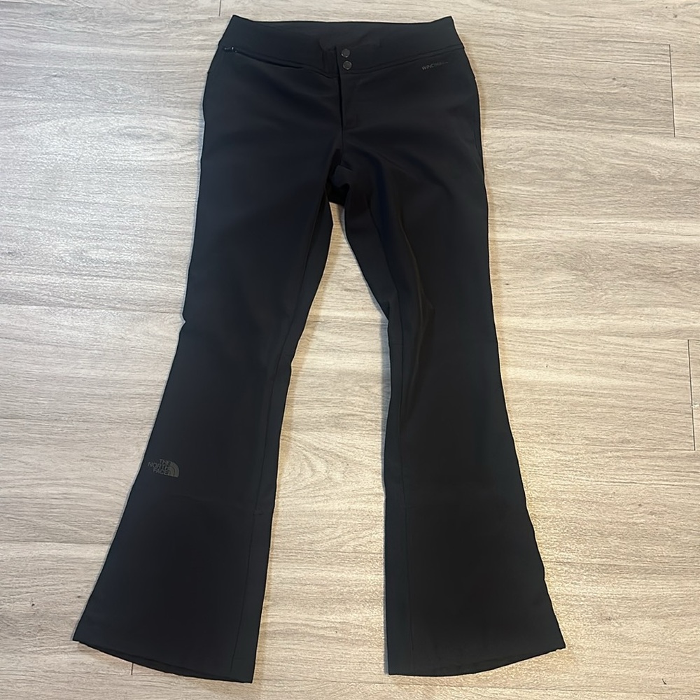 LIKE NEW- The North Face Fitted Ski/Snowboard Pants Black Size - Medium